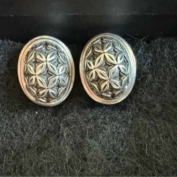 Michael Dawkins Earrings Sterling Silver Pierced Floral design - Picture 5 of 6